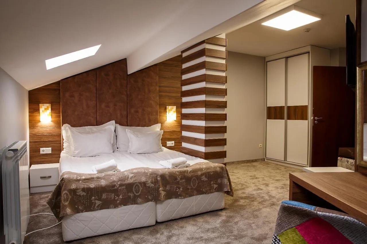 Hotel Casa Karina Bansko 4*,